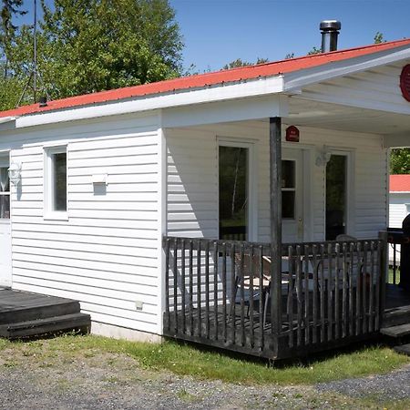 Camping Chalets Spas Pignons Rouges Saint Romain Eksteriør billede