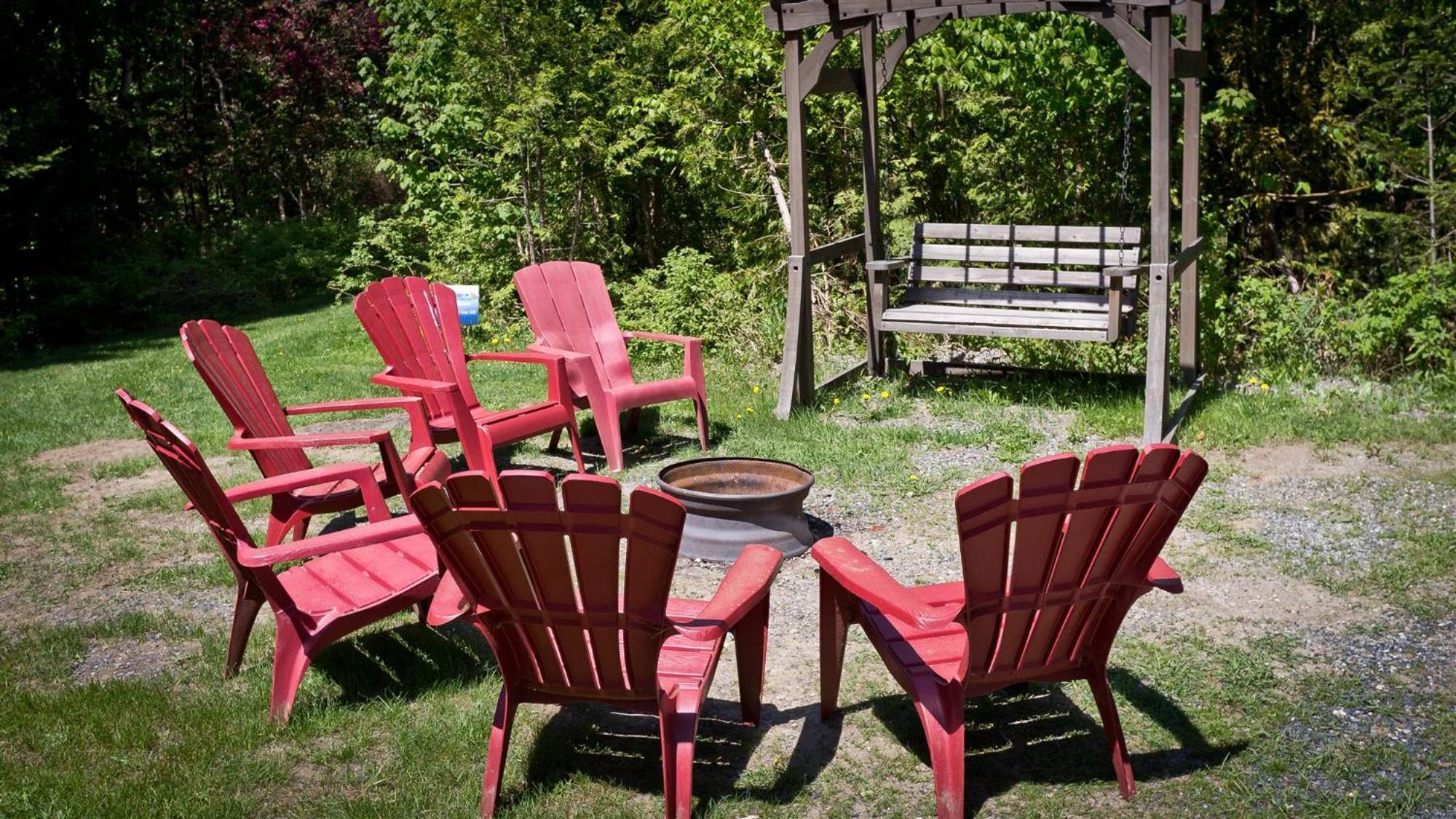 Camping Chalets Spas Pignons Rouges Saint Romain Eksteriør billede