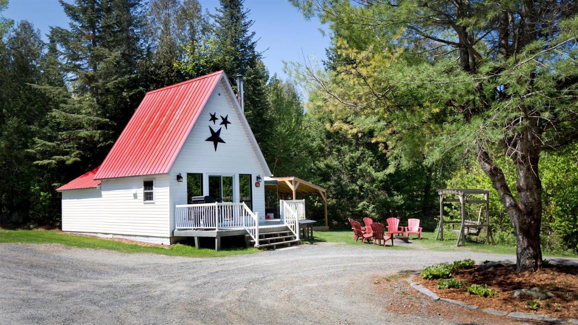 Camping Chalets Spas Pignons Rouges Saint Romain Eksteriør billede
