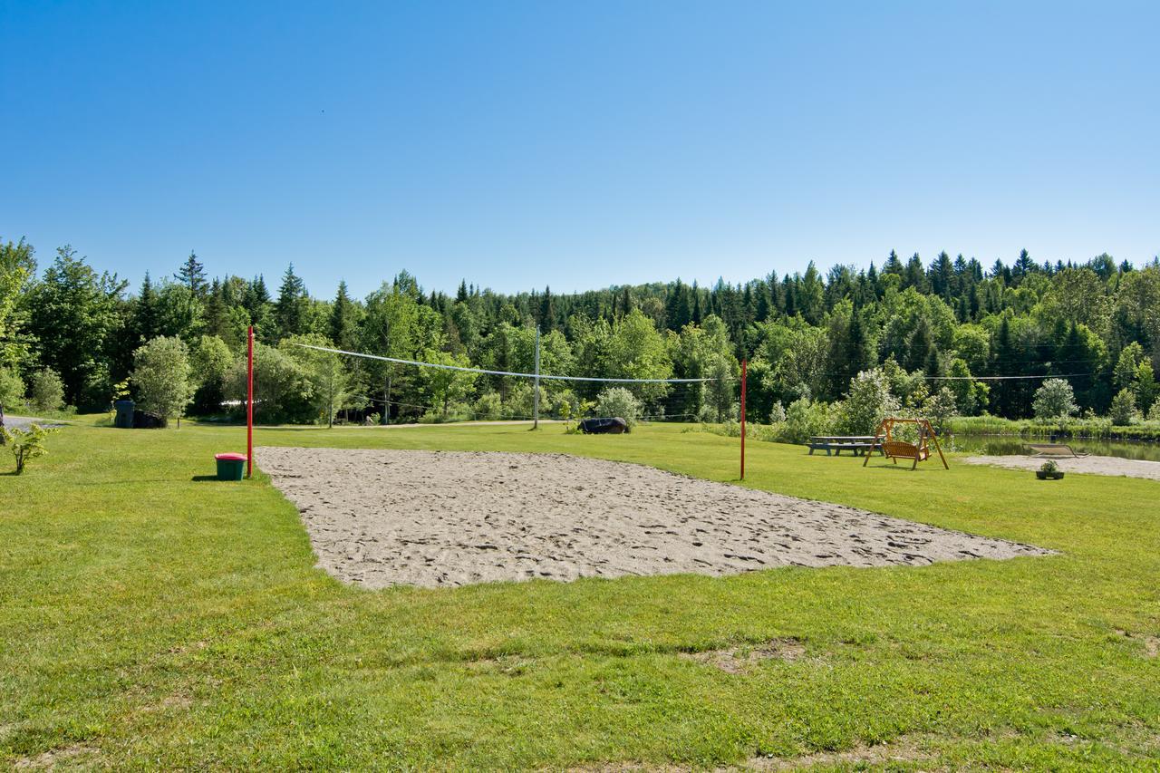 Camping Chalets Spas Pignons Rouges Saint Romain Eksteriør billede